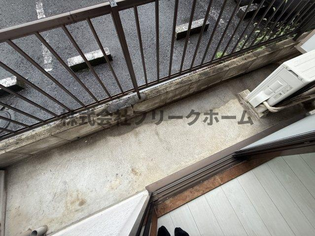 三鷹市上連雀９丁目の賃貸マンションのバルコニー