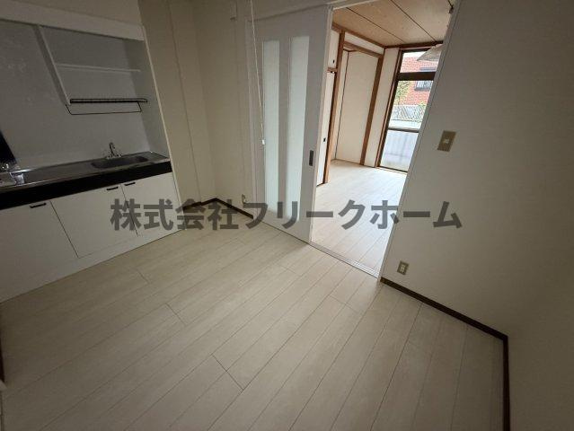三鷹市上連雀９丁目の賃貸マンションの居間・リビング