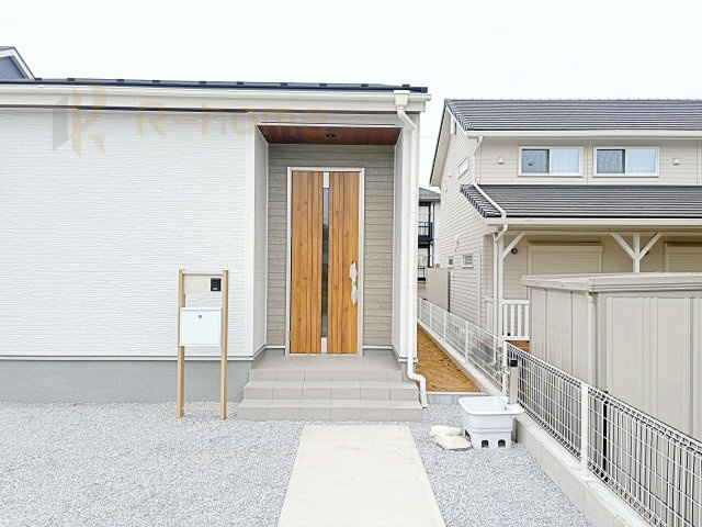 下妻市下妻丙　新築戸建て　4号棟の設備|嬉しい立水栓付き！洗車や水やりもラクラク♪