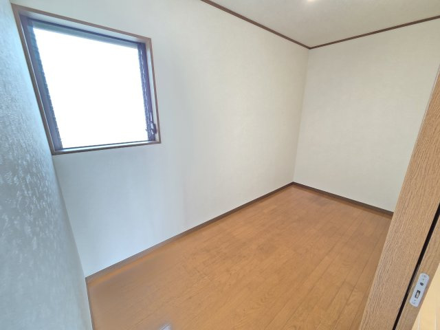 太田市牛沢町　中古住宅の収納