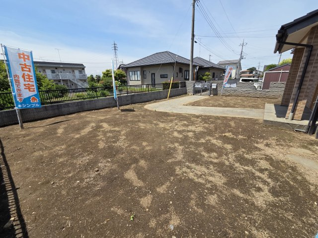 太田市牛沢町　中古住宅の庭