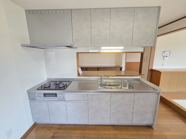 太田市牛沢町　中古住宅のキッチン