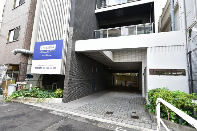 【エントランス】レジディア市谷薬王寺