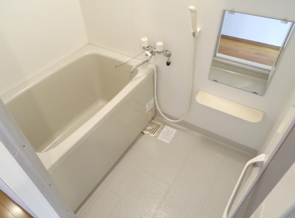 グランシャリオNの浴室|別部屋参照写真