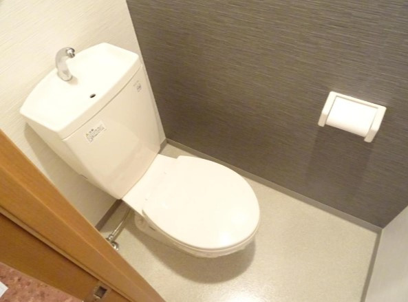 グランシャリオNのトイレ|別部屋参照写真