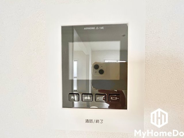 永森マンションの防犯設備|顔が見える安心感！TVモニター付インターホンでセキュリティも万全