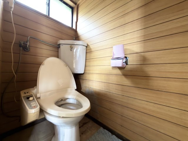 鉾田市二重作中古戸建、土地付きのトイレ