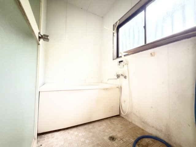 鉾田市二重作中古戸建、土地付きの浴室
