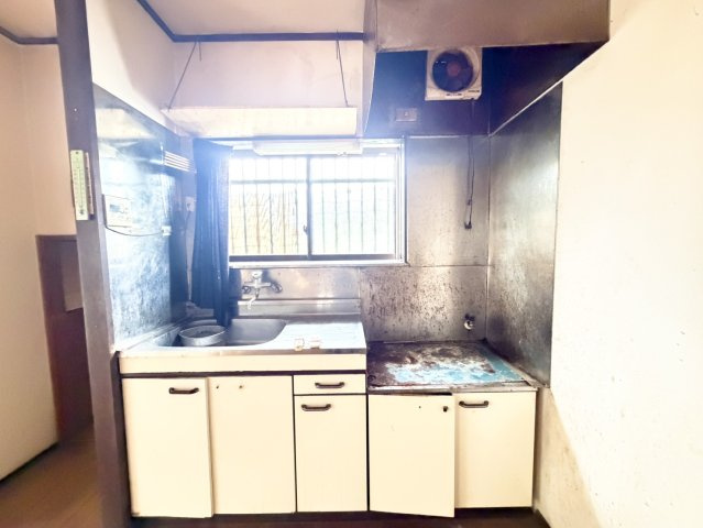 鉾田市二重作中古戸建、土地付きのキッチン