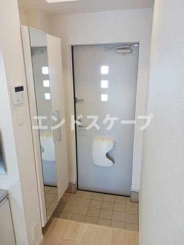 フェリーチェ・カーサの玄関|高崎、前橋のお部屋探しはエンドスケープまで！お客様の理想お聞かせ下さい♪