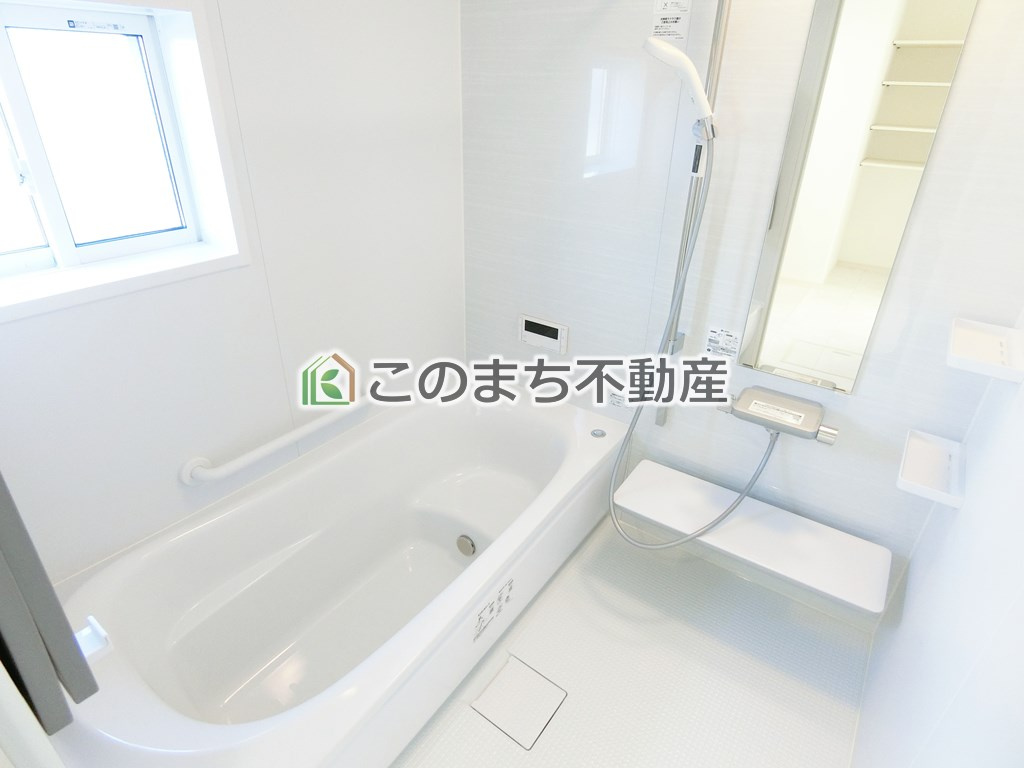 クライン宇都宮市平松本町第1期の浴室|同社施工物件の写真です。※建具やフローリング、その他仕様が異なる場合がございます。