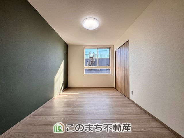クライン宇都宮市平松本町第1期の洋室|各居室に収納付で住みやすさにこだわっています♪