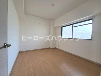 【寝室】 | パークヴィラ