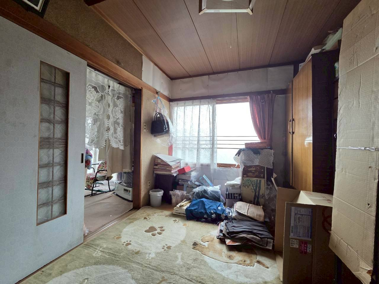 鶴ヶ岱1丁目　中古住宅の和室|1階　和室6帖