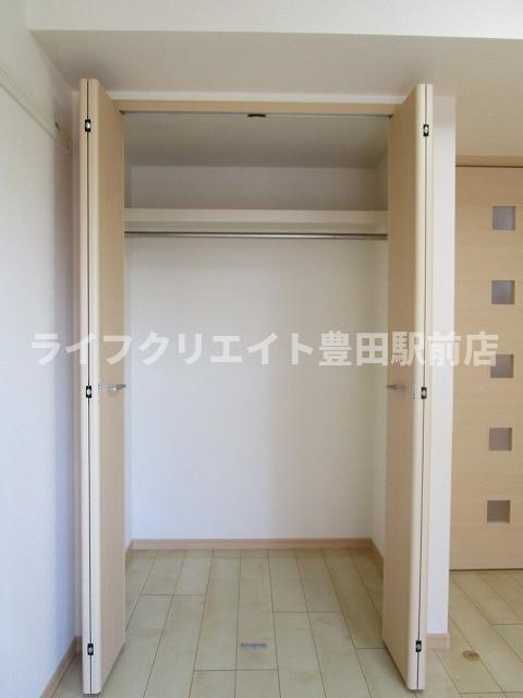 ロイヤル・レジデンス参番館の収納