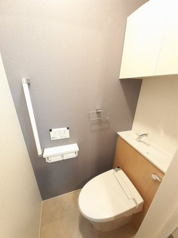 エアリーアンＫ　Ⅱのトイレ|落ち着いた色調のトイレです