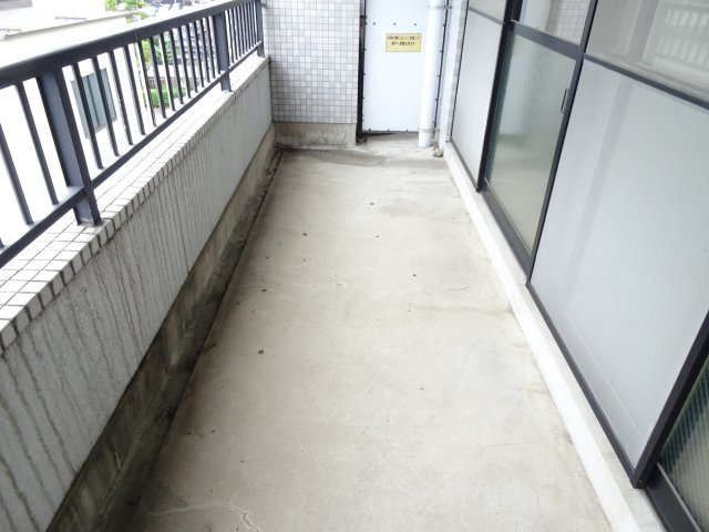 アーバンコア禾森のバルコニー