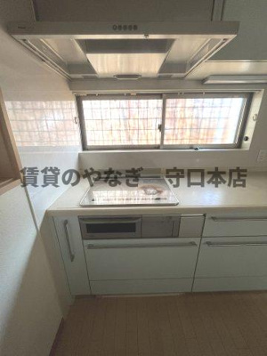 【キッチン】 | 太秦中町戸建 | キッチンでお料理をお楽しみください