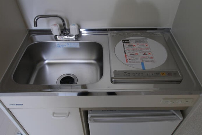 横浜市保土ケ谷区坂本町のアパートのキッチン