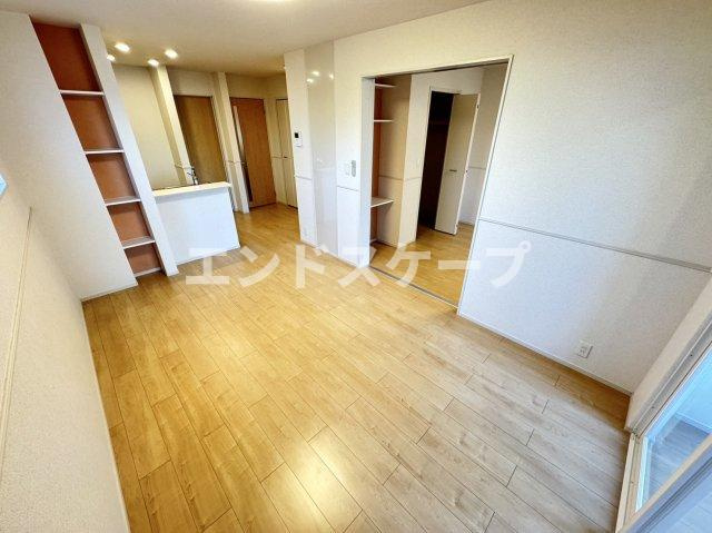 プチボヌールⅡの居間・リビング|高崎、前橋のお部屋探しはエンドスケープまで！お客様の理想お聞かせ下さい♪