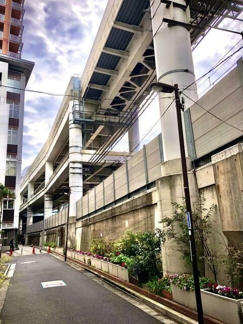 エミリーの周辺