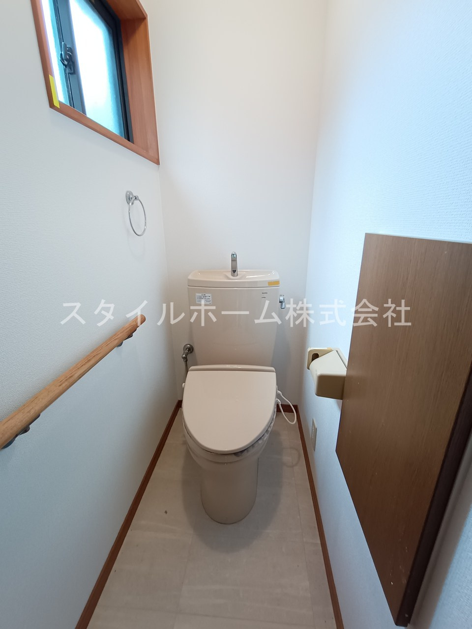 前田南町戸建のトイレ
