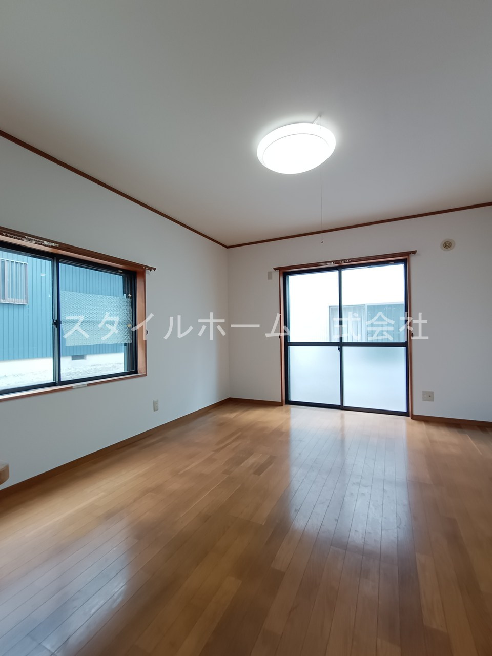 前田南町戸建の居間・リビング