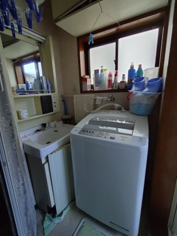 ■□米子市目久美町中古戸建□■の洗面所|洗面脱衣室となっております。
