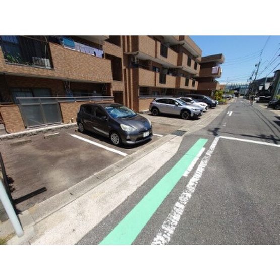 【駐車場】 | グレイスコート原