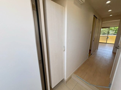 【玄関】 | キティーハイム | ※302号室の室内写真を掲載しております。