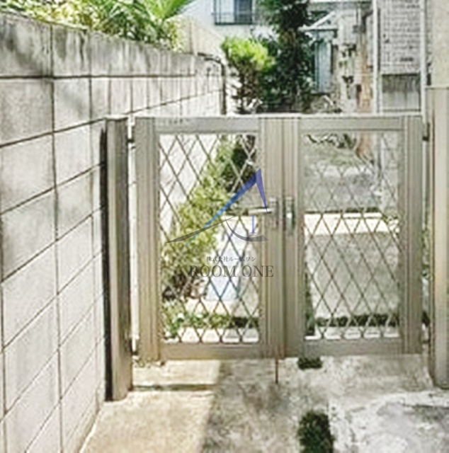 Y・K高円寺のエントランス|エントランスです。