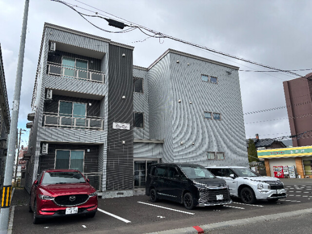 苫小牧市新中野町３丁目のアパート