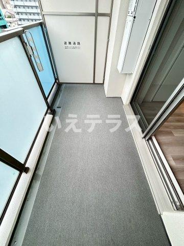 プレリスNEO神戸湊川公園ヴェルトのバルコニー