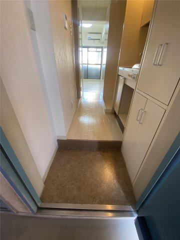 グランディール門田屋敷の玄関