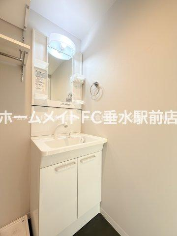 メゾンソレイユの洗面所