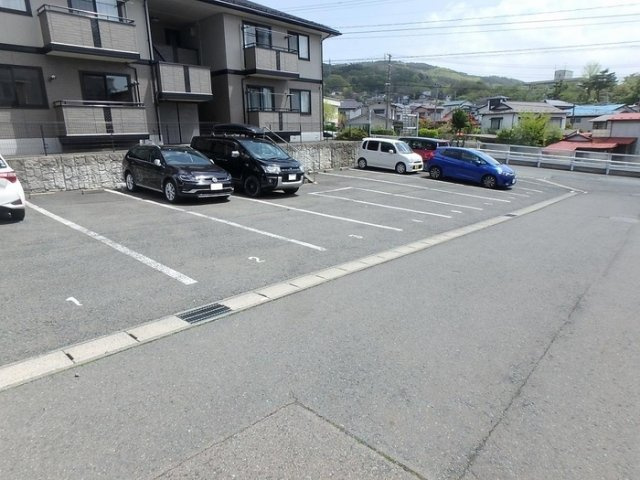 サンフレッシュＳ.Ｉ　Ｂの駐車場