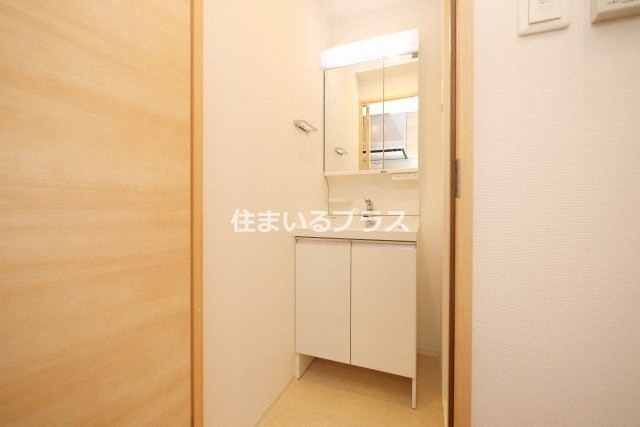 スプランディッド京橋EASTの洗面所