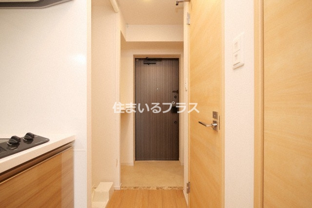 スプランディッド京橋EASTの玄関