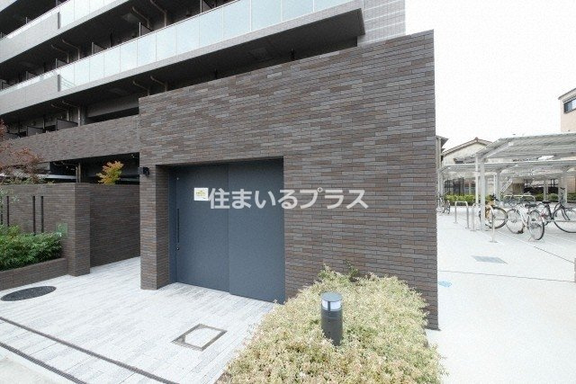 スプランディッド京橋EASTのエントランス