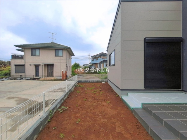 《仲介手数料無料》上尾市大字平方1366-4新築一戸建て‎リーブルガーデン