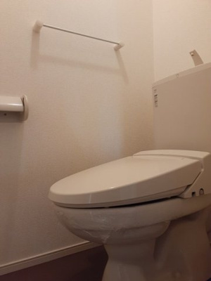 【トイレ】 | ルミエール | 落ち着いた色調のトイレです