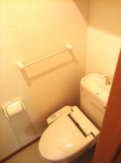 【トイレ】 | Ｃａｌｍｅ　Ｋｕｒｉｎｏｋｉ | 清潔感のあるトイレです