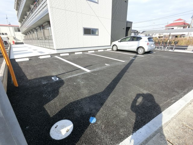 【駐車場】