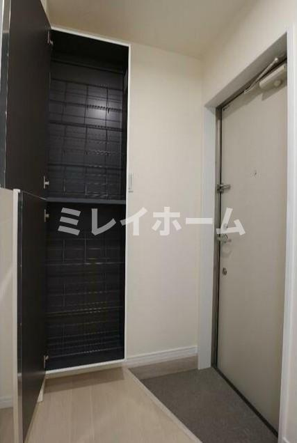 オレンジコートの玄関