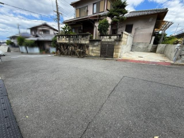 岡山東5丁目　中古一戸建ての前面道路含む現地写真|■物件内覧・資金計画相談・住宅ローン相談、リフォーム相談、お問合せ受付中■
※当日・翌日のご内覧、ご相談はお電話でのお問合せがスムーズです！
