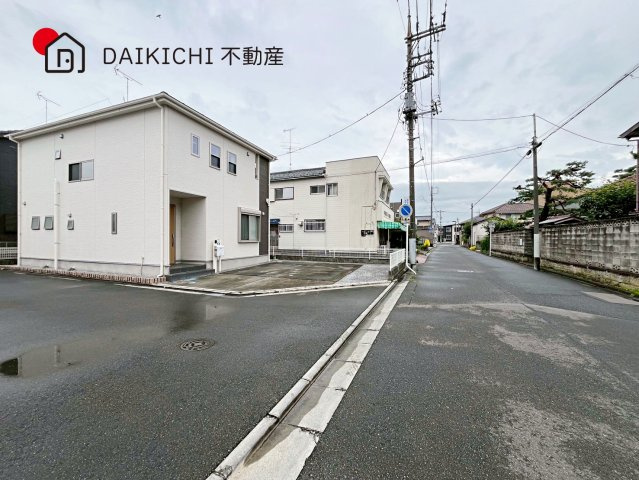 【前面道路含む現地写真】 | 行田市向町　中古戸建