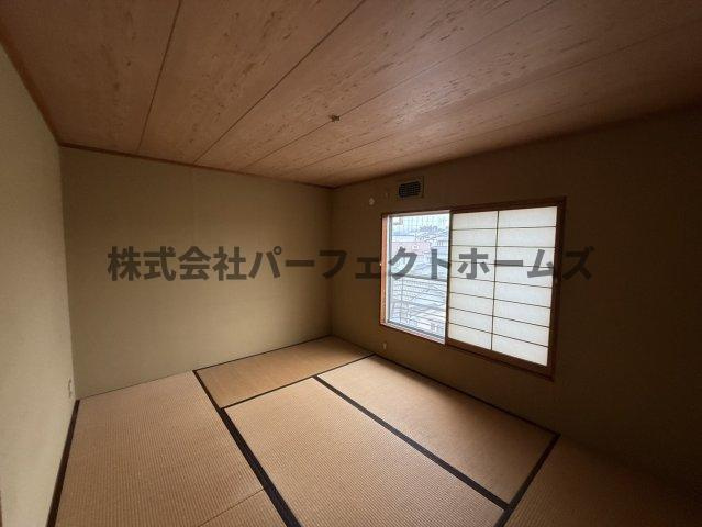 末広町戸建　賃貸の和室|和室、ちょっとしたくつろぎスペースにいかがでしょうか