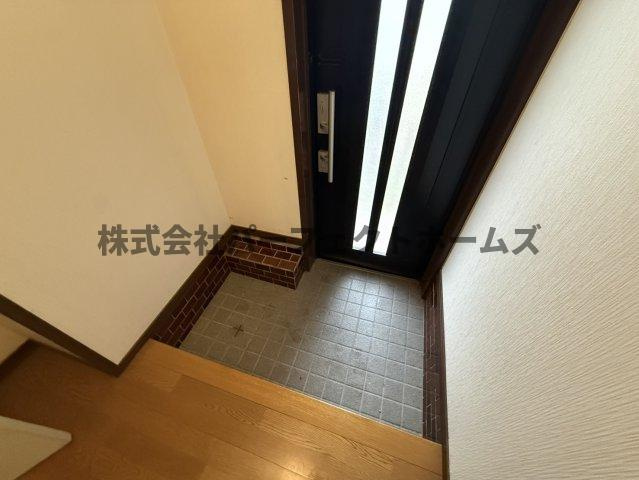 末広町戸建　賃貸の玄関|落ち着いた玄関です