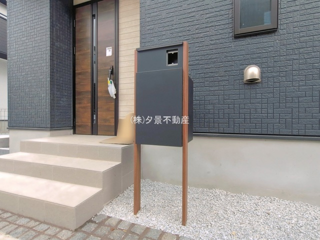 《仲介手数料無料》上尾市大字平方4267-4新築一戸建て‎グラファーレ