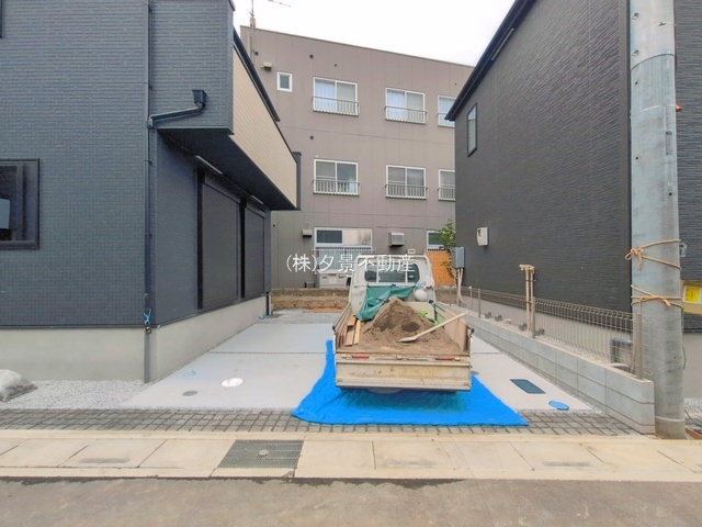 《仲介手数料無料》上尾市大字平方4267-4新築一戸建て‎グラファーレ